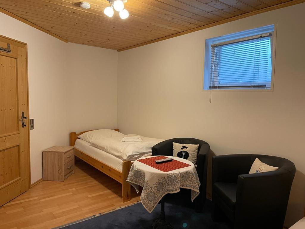 94 - Private Rooms Eichenau Exteriér fotografie